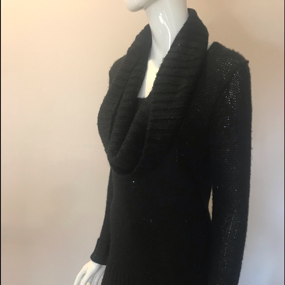 NWT Victor by Victor Alfaro Women Black Sweater